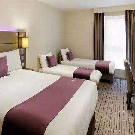 Premier Inn Premier Inn Silverstone Syresham Ngoại thất bức ảnh