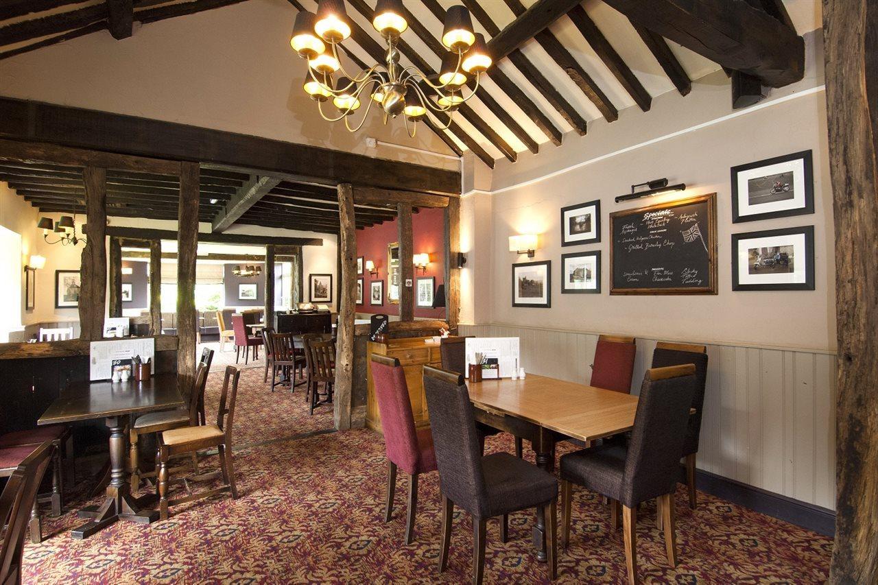 Premier Inn Premier Inn Silverstone Syresham Ngoại thất bức ảnh