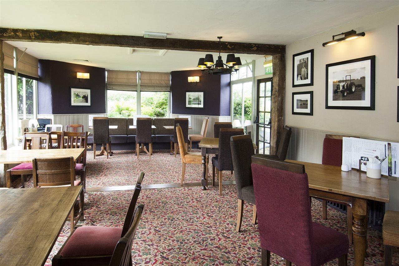 Premier Inn Premier Inn Silverstone Syresham Ngoại thất bức ảnh
