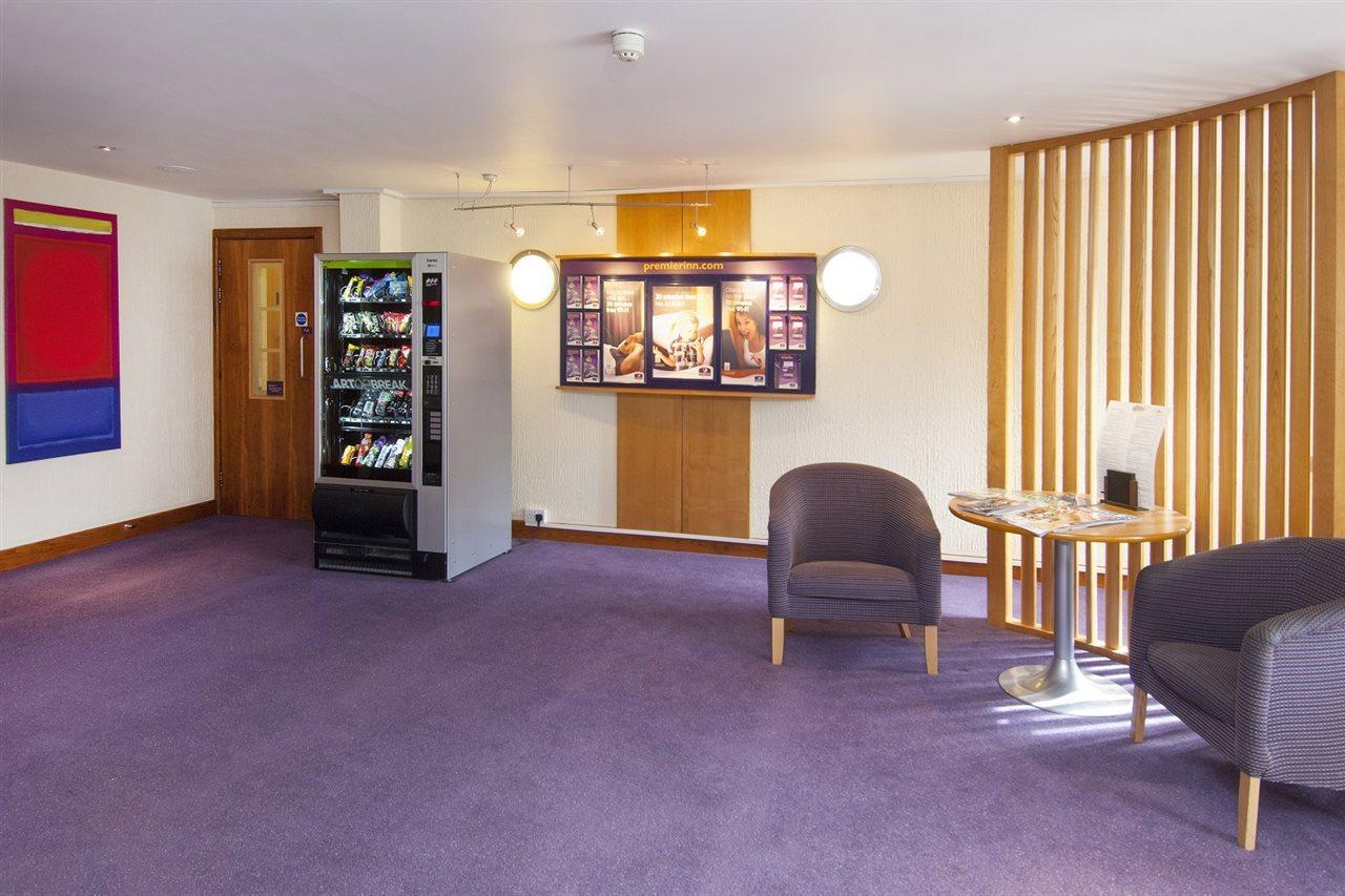 Premier Inn Premier Inn Silverstone Syresham Ngoại thất bức ảnh