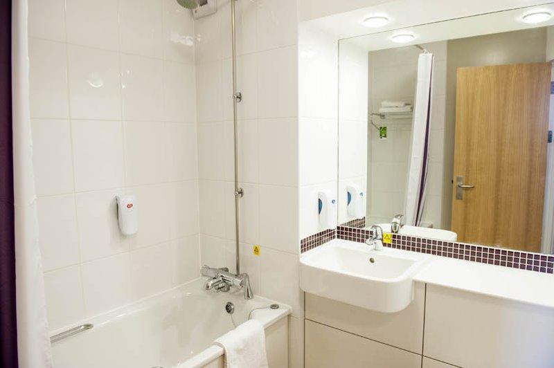 Premier Inn Premier Inn Silverstone Syresham Ngoại thất bức ảnh